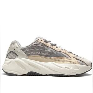 EUC Women’s Size 5.5 (Euro Sz 36.5) Yeezy Boost 700 V2 Sneakers In Grey/Cream